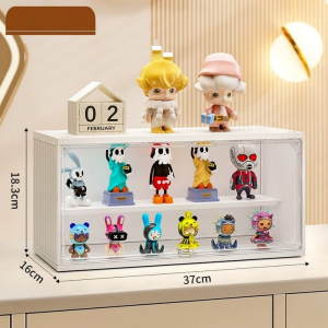 Elegante vetrina a due piani con parete frontale trasparente